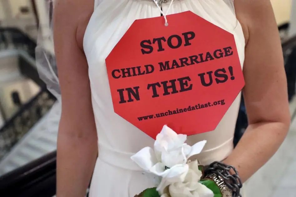 HerRightsGlobal's tweet photo. Why Won’t the U.S. Stop Child Marriage?

A majority of Americans assume #childmarriage is illegal in the U.S. but in fact, it's prevalent here &amp; LEGAL IN 34 STATES. Lack of a strong legal framework to prevent it in the U.S. contributes to its prevalence.
https://t.co/N26Q4OguiA https://t.co/cQoInpIqQl