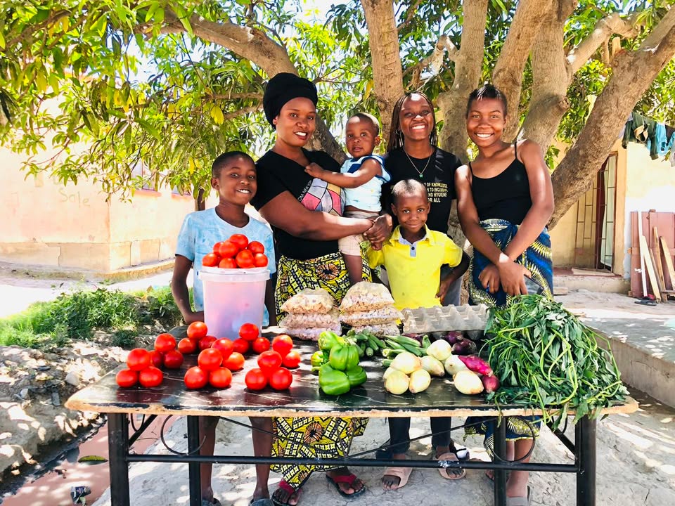 AEProgram's tweet image. The Women&apos;s Business Training at our flagship Learning &amp;amp; Leadership Center in Kafue, #Zambia is transforming lives and communities. With nearly 270 graduates to date, these inspiring #entrepreneurs are defying odds and driving economic growth. From starting businesses to…