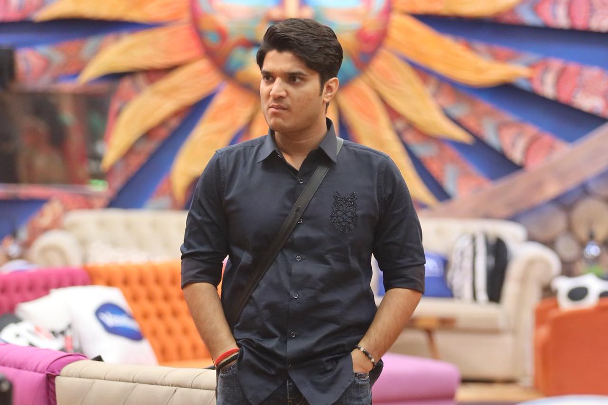 SunilRa22257566's tweet photo. NO MRIDUL NO BIGGBOSS
#BoycottBiggBoss

We are with mridul bhai https://t.co/8EKs3o7WIs
