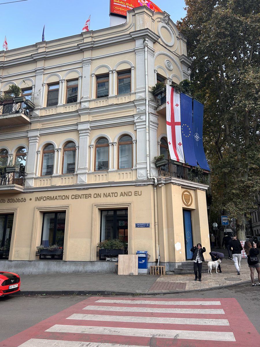 matlabci's tweet image. Gürcistanın Nato ile tek alakası bu bina