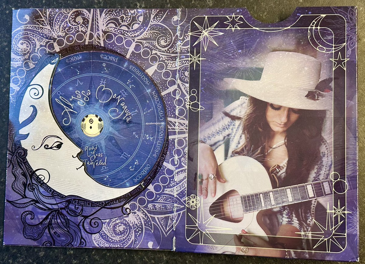 RockCowboyPhil's tweet photo. Albums don’t come more beautifully packaged than @alyssabonagura #RoadLessTraveled🤠Definitely our best country discovery of 2025🤠#NashvilleUnicorn https://t.co/wqDOhR7tIU