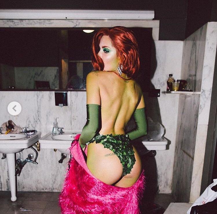 Celebs4Fun's tweet photo. Look at Poison Ivy sucking you in taking full control and draining you totally dry and limp https://t.co/EU438H1Ht2