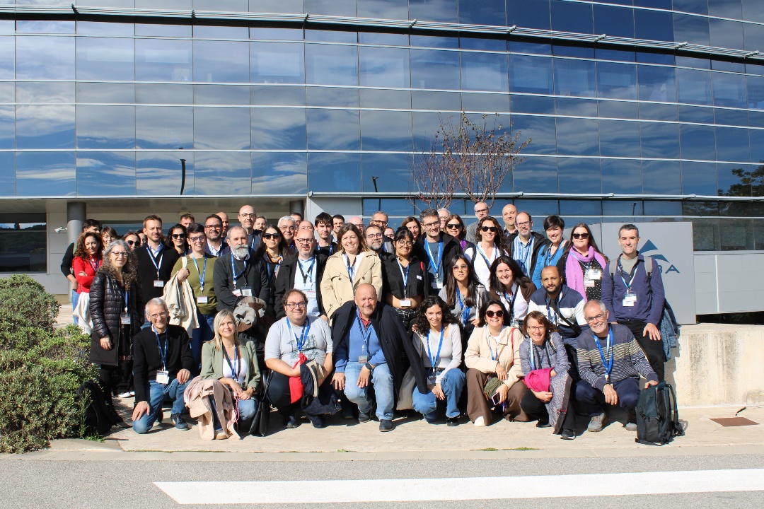 icn2nano's tweet image. 📰 LATEST NEWS❗

Jessica Padilla &amp;amp; Jose Santiso from ICN2 helped organise the 8th Meeting of Technical Staff &amp;amp; #XRay Diffraction Services. Last day featured a tour at @ALBAsynchrotron, Spain&apos;s only and largest facility of its kind.

🔍 bit.ly/4rcYcon

#KnowledgeExchange