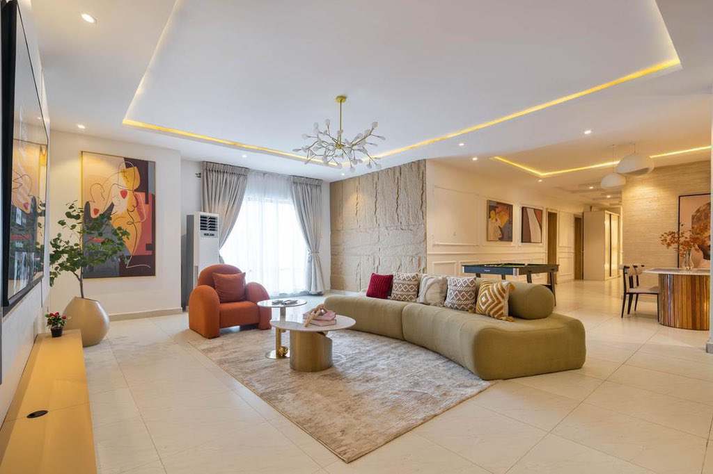 francessfine's tweet photo. Shortlets- 
3 bedroom penthouse with swimming pool, gym &amp; elevator in Lekki available for bookings 

Price: 280k/Night https://t.co/9UsSO70zXU