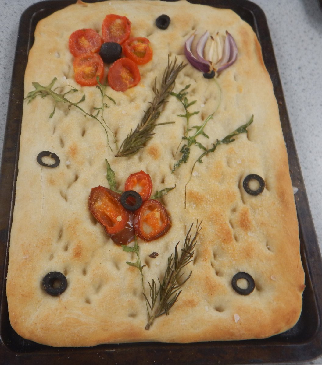 SalesianAcademy's tweet image. Year 10 pupils channelled their creativity in Food lessons yesterday by making Remembrance Day Focaccia Bread. How good do they look.
#Remembrance #RUAH #FutureChefs