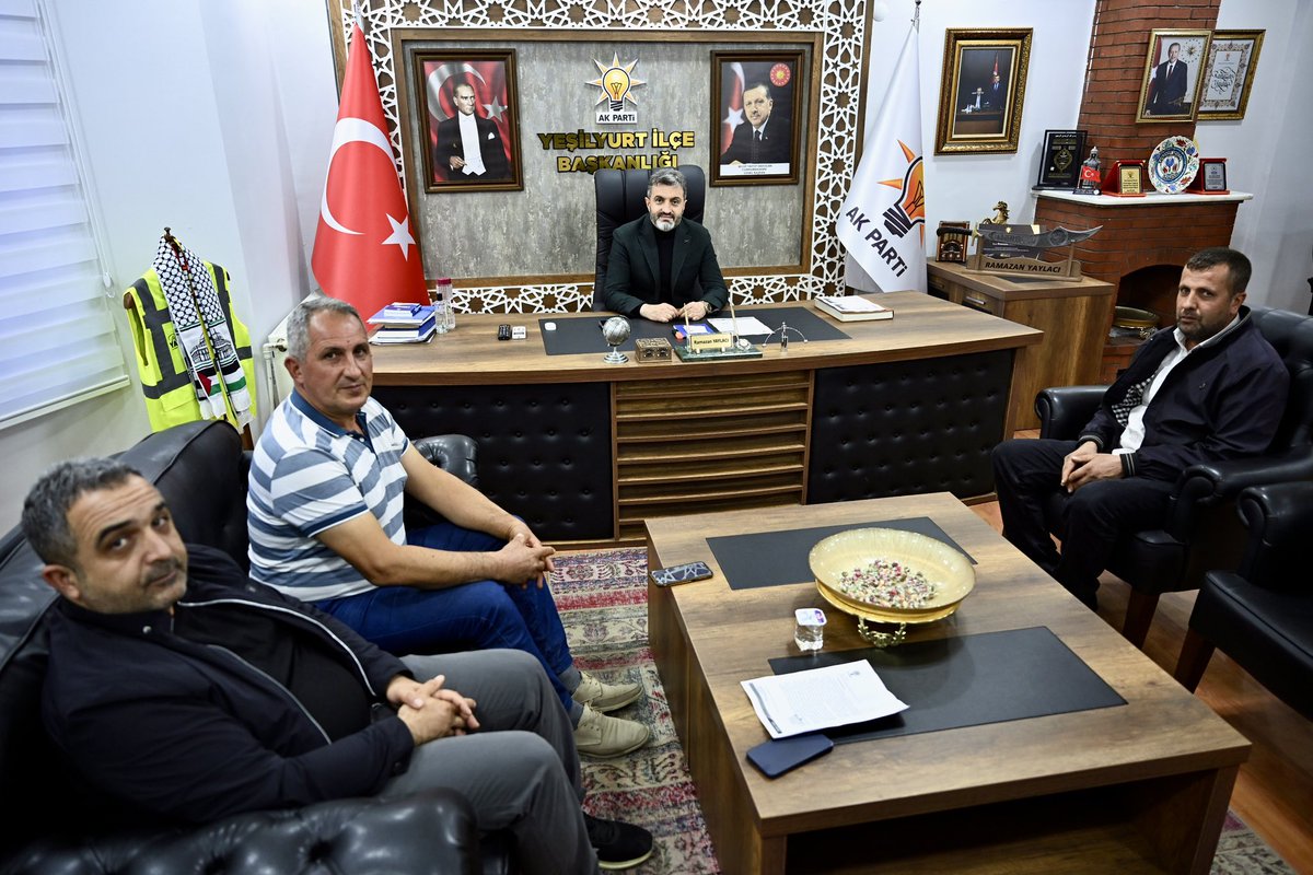 ramazanyaylaci's tweet photo. 📍 AK Parti #Yeşilyurt İlçe Başkanlığı
#Mahmutlu Mahalle Başkanımız Murat Ulaş ve Mahmut Ulaş bizleri parti binamızda ziyaret etti.
Nazik ziyaretlerinden dolayı kendilerine teşekkür ediyorum. https://t.co/qgztp0fqad