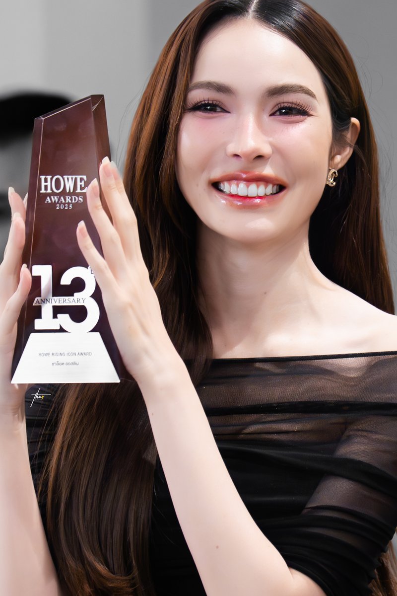 bluethunderq's tweet image. 🤍🤍

#ENGLOTxHOWEAWARDS25 
#ชาล็อตออสติน #CharlotteAustin