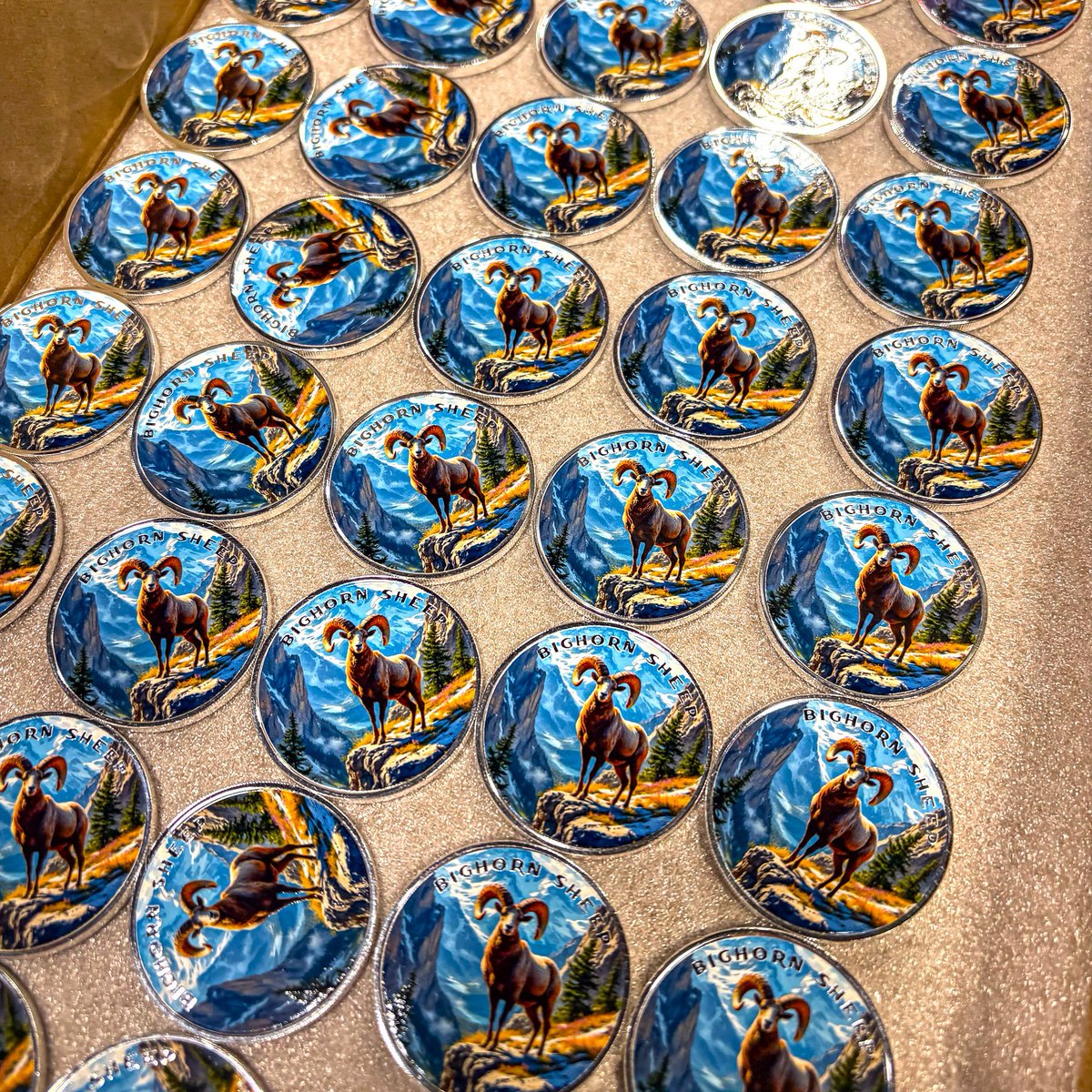 scottsdalemint's tweet image. Step into The Wild — a series that captures nature’s raw beauty in every round. From forest to tundra, each release tells a story of strength, balance, and the spirit of the wild. 🛒tinyurl.com/The-Wild-Series

#Silver #Bullion #Collectors #Investment #PreciousMetals #ScottsdaleMint…