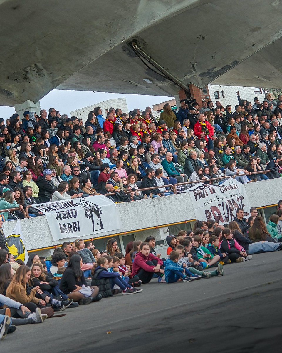 🎟️ Larunbatean (16:00) <a href="/Chami_Rugby/">Club de Rugby El Salvador🏉</a>-ren aurka jokatuko den partidura joan nahi duten Getxo Rugbyko bazkideek sarrera doan izango dute. Bazkide ez direnentzako prezioak:

- Orokorra: 10€ 
- 23 urtetik beherakoak: 3€
- 18 urtetik beherakoak: Doan

#BultzaGetxo #GetxoKirolak