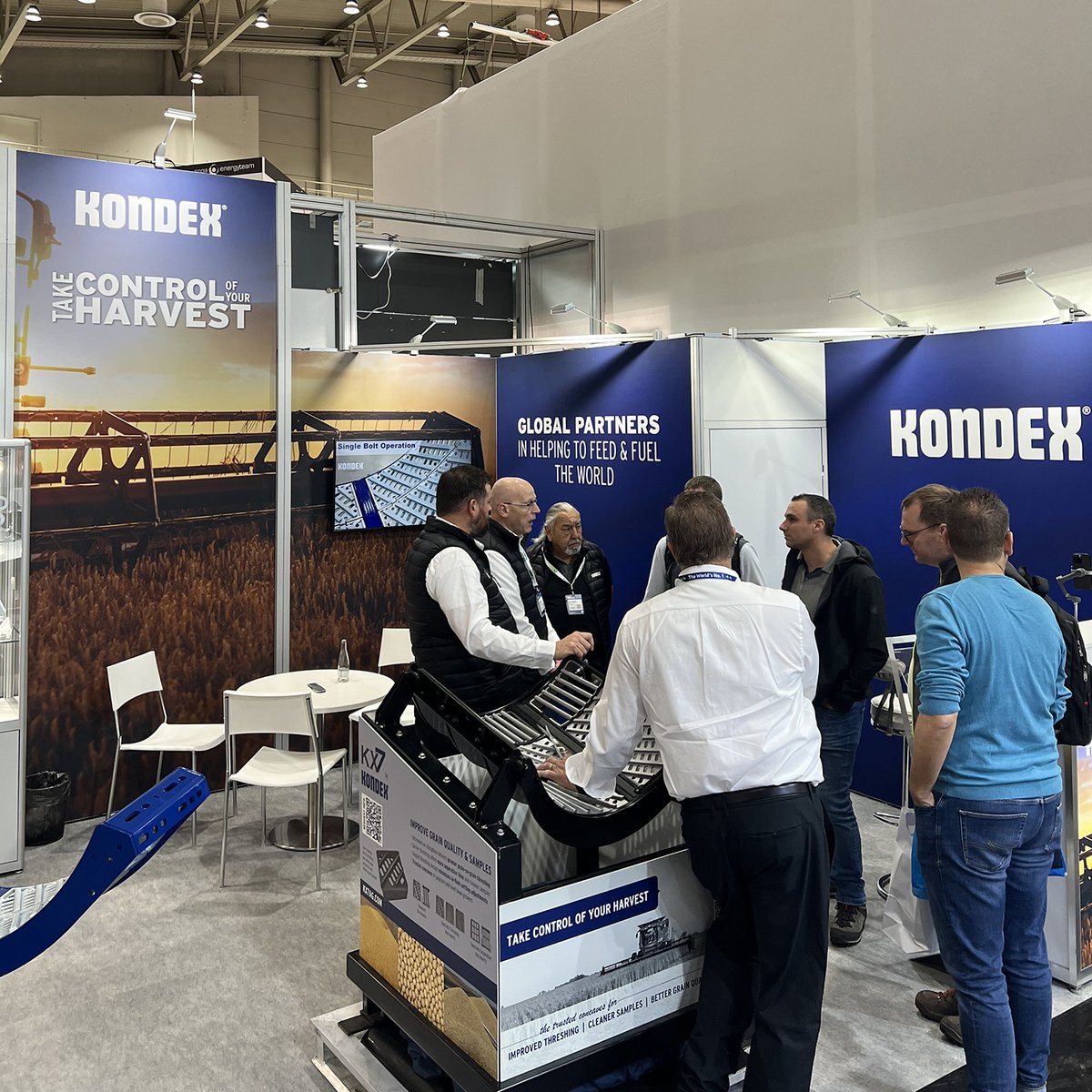 It's Day 4 at <a href="/AGRITECHNICA/">AGRITECHNICA</a> and we're happy to see all the excitement over our Kondex innovations. Regardless of country or background, everyone wants greater performance, and we're proud to deliver exactly that! 💪
#AgInnovation #Agritechnica2025 #FarmSmarter #KX7concaves
