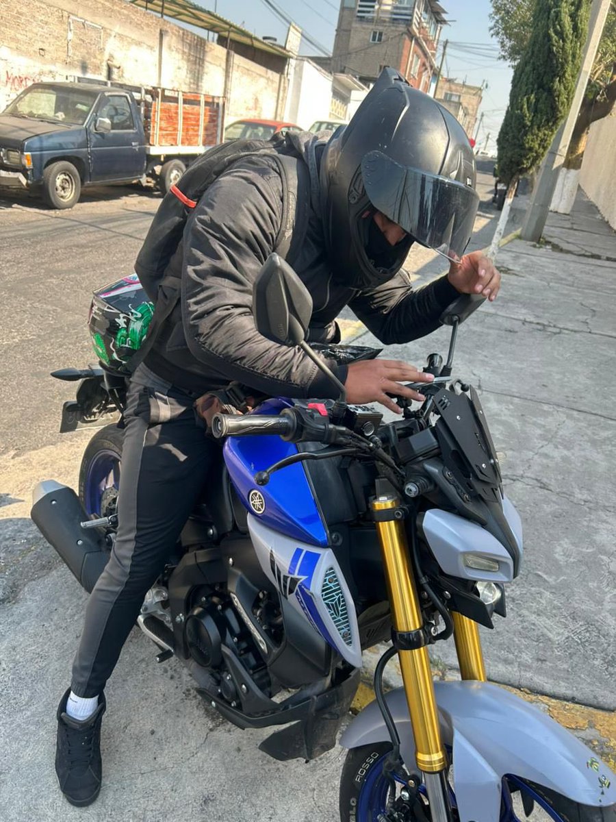 AlbertoIDL's tweet photo. @Uber_MEX uno de tus repartidos se robó mi paquete y mando foto del lugar alegando que encontró mi paquete! https://t.co/bX80jhAQS7