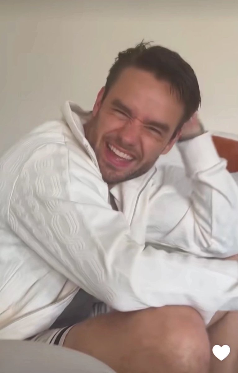 comfortforliam's tweet image. I'll be yours for a thousand lives 🧡