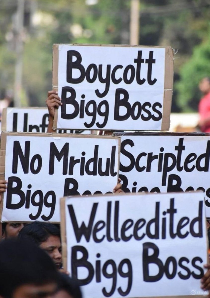 Fearlesssachin's tweet photo. The most bakvaas TV show is trending! Why?

NO MRIDUL NO BIGGBOSS 

Who is this man?
#BoycottBiggBoss #MridulTiwari #BiggBoss19 #BB19 https://t.co/kfDADe9Qu1