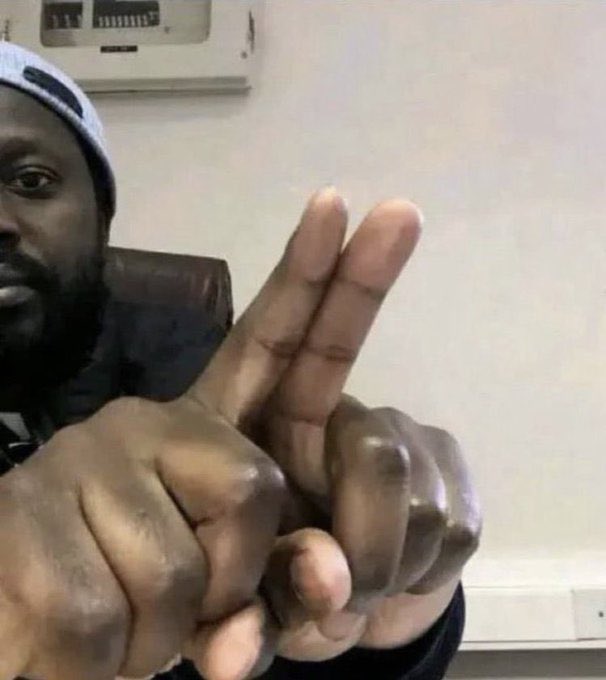 ToshibWorld's tweet image. Client and can you make it pop 😑