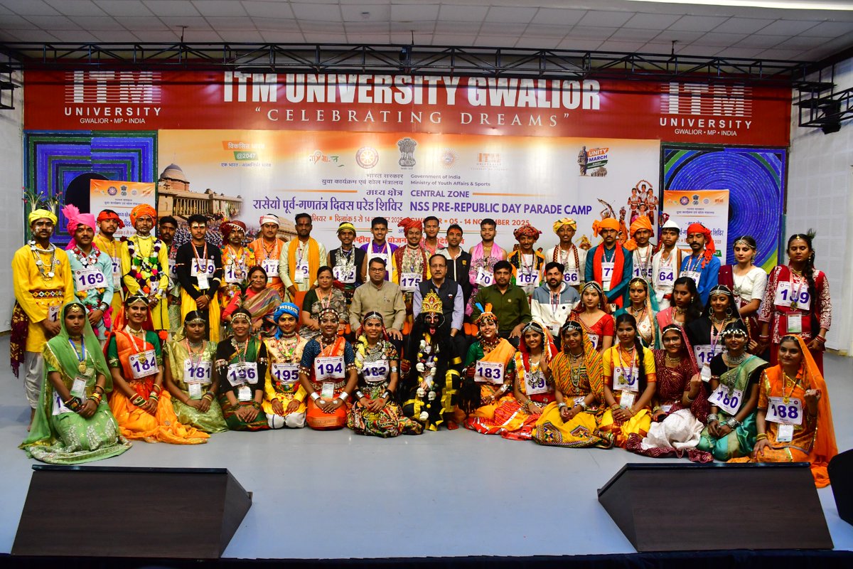 ग्वालियर में आयोजित मध्य क्षेत्र पूर्व गणतंत्र दिवस परेड शिविर 2025-26 में दैनिक गतिविधियों की झलकियां। जिसमें मध्यप्रदेश राष्ट्रीय सेवा योजना प्रकोष्ठ के सभी स्वयंसेवक भी अविस्मरणीय अनुभव से कर्तव्य पथ के लिए तैयार हो रहे हैं। 
#MPNSS
#JoinNSS 
#NSSSeva 
#YouthPower 
#Rashtra