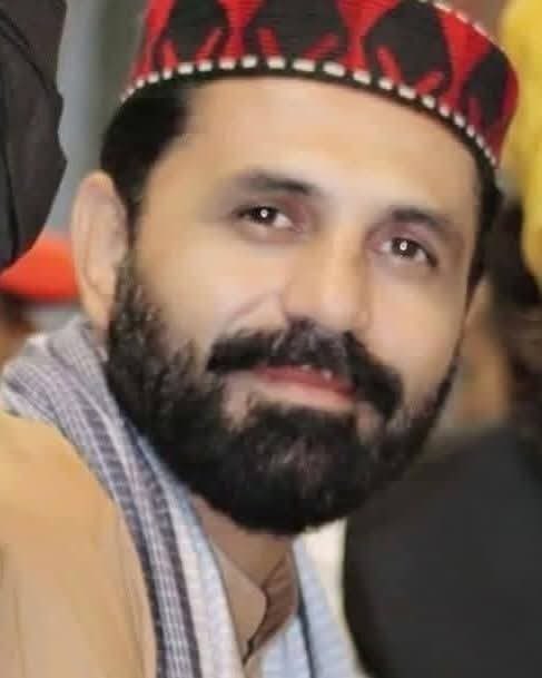 Akmal___Khan's tweet photo. دبنگ وزیر اعلی @SohailAfridiISF قبائلی پشتون تو بہت مہمانواز ہوتے ہیں اپنے مہمانوں کو لاپتہ کردیا 
 #WhereIsPTMDelegation https://t.co/av9fPOEPMZ