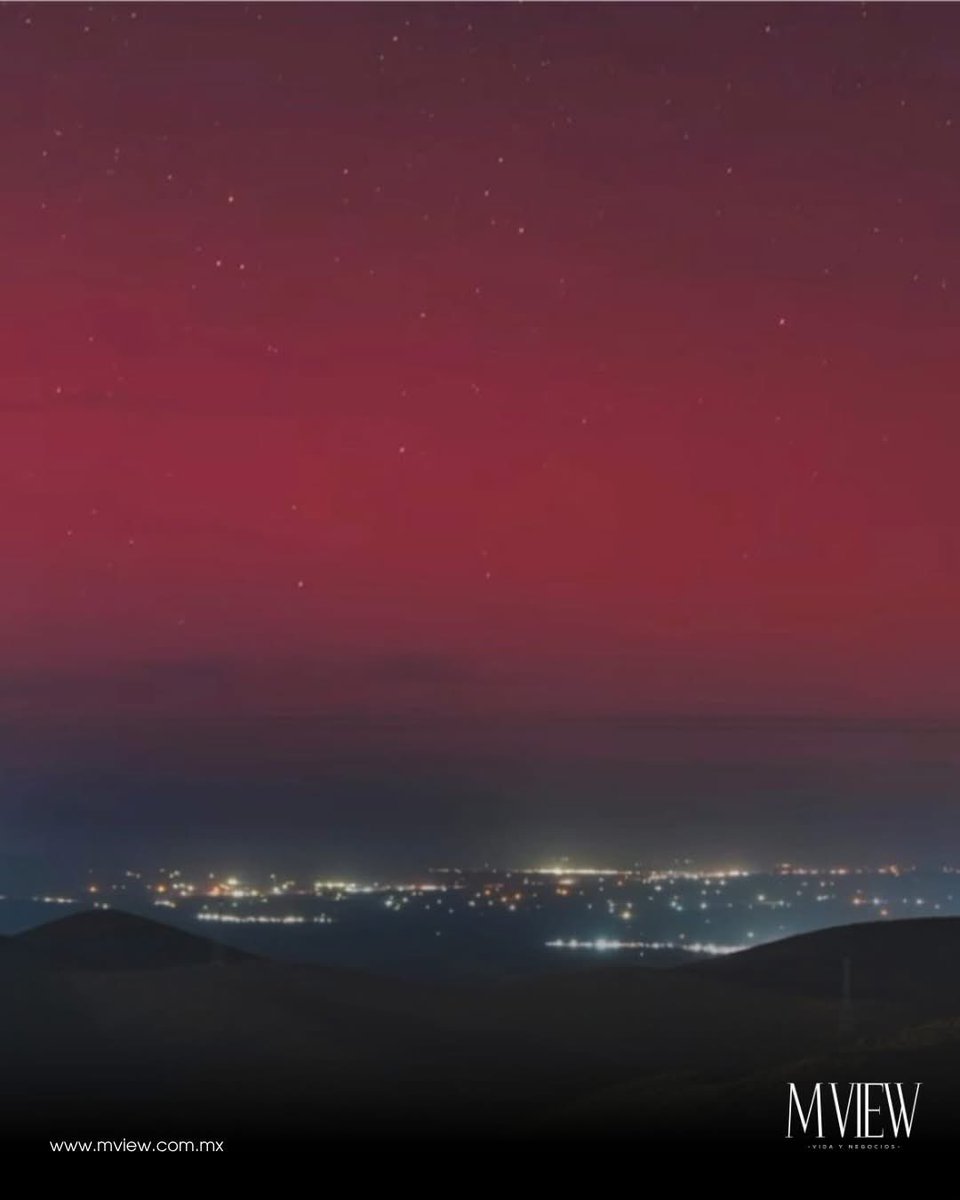 MVIEW_MX's tweet image. Zacatecas vivió una noche mágica: Auroras Boreales. 

El cielo se iluminó con tonos rojizos, morados y rosas, un fenómeno tan hermoso como inusual en México.

📸 Da Ko 

#MVIEW #Zacatecas #AurorasBoreales