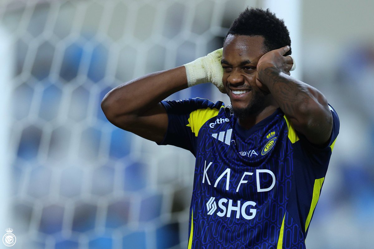 بنسبة كبيرة سيعتمد قرار اللاعب المواليد في الشتوية 

لابد من ادارة النصر إعادة جون دوران وتسجيله كلاعب مواليد 

من حق النصر يستفيد مثل الهلال في موضوع ليناردو وخصوصًا كالهم مثل بعمر واحد ..