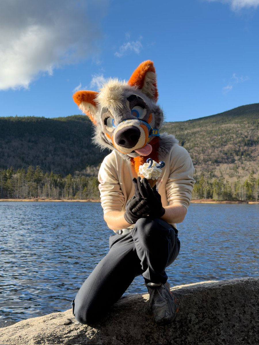 PartDoggo's tweet image. Happy birthday to me