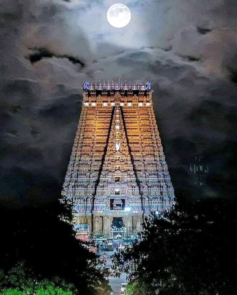 jod_insane's tweet photo. NO RELIGION CAN MATCH THE AURA OF SANATAN DHARMA. PERIOD !! 🕉️ https://t.co/CdqNHEapl7