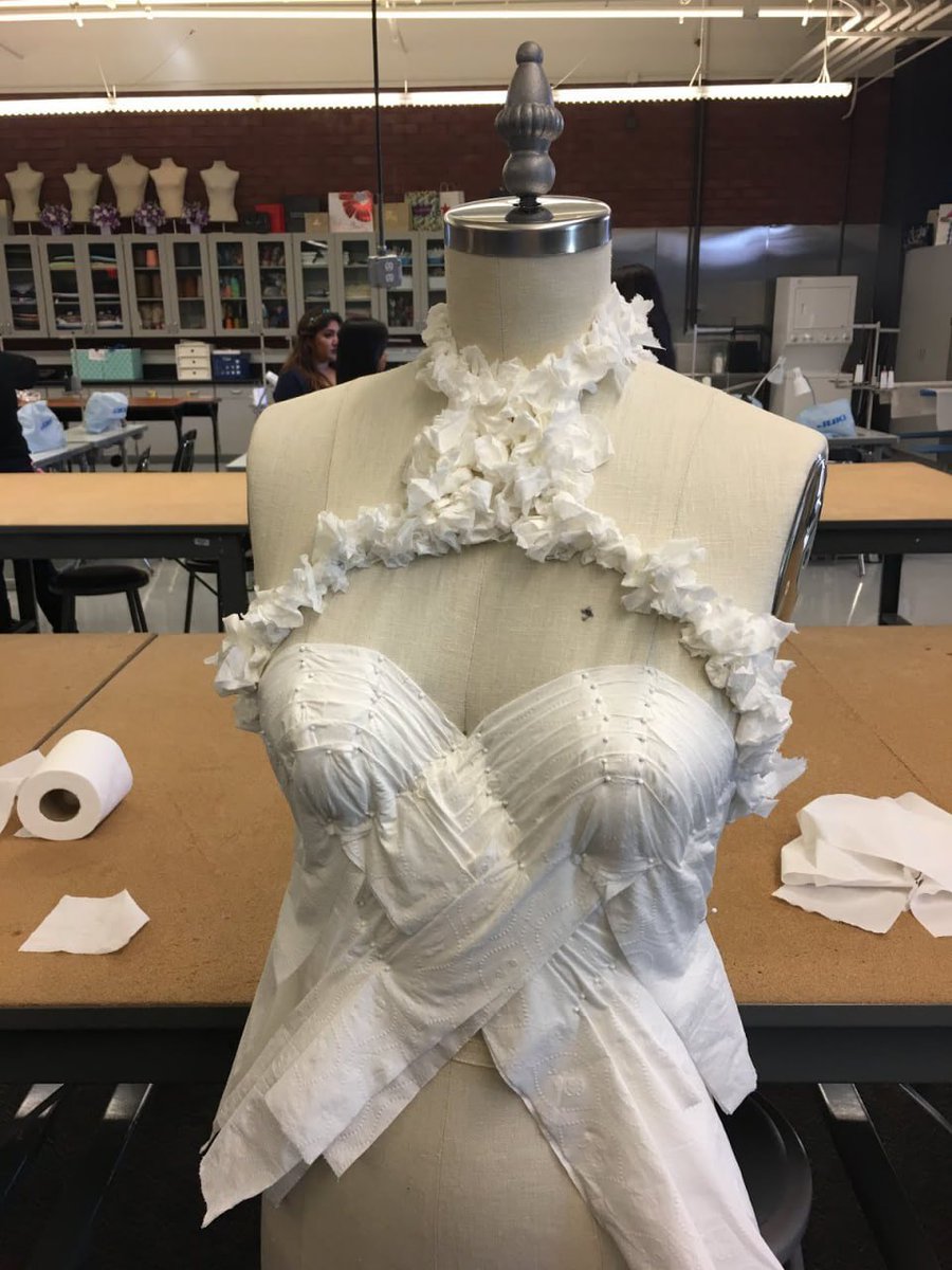 burn12777's tweet photo. Behold: The most elevated corset you'll ever see, crafted from humble rolls. The texture on this bustier is giving high-fashion drama! https://t.co/GfnrjS0r1N