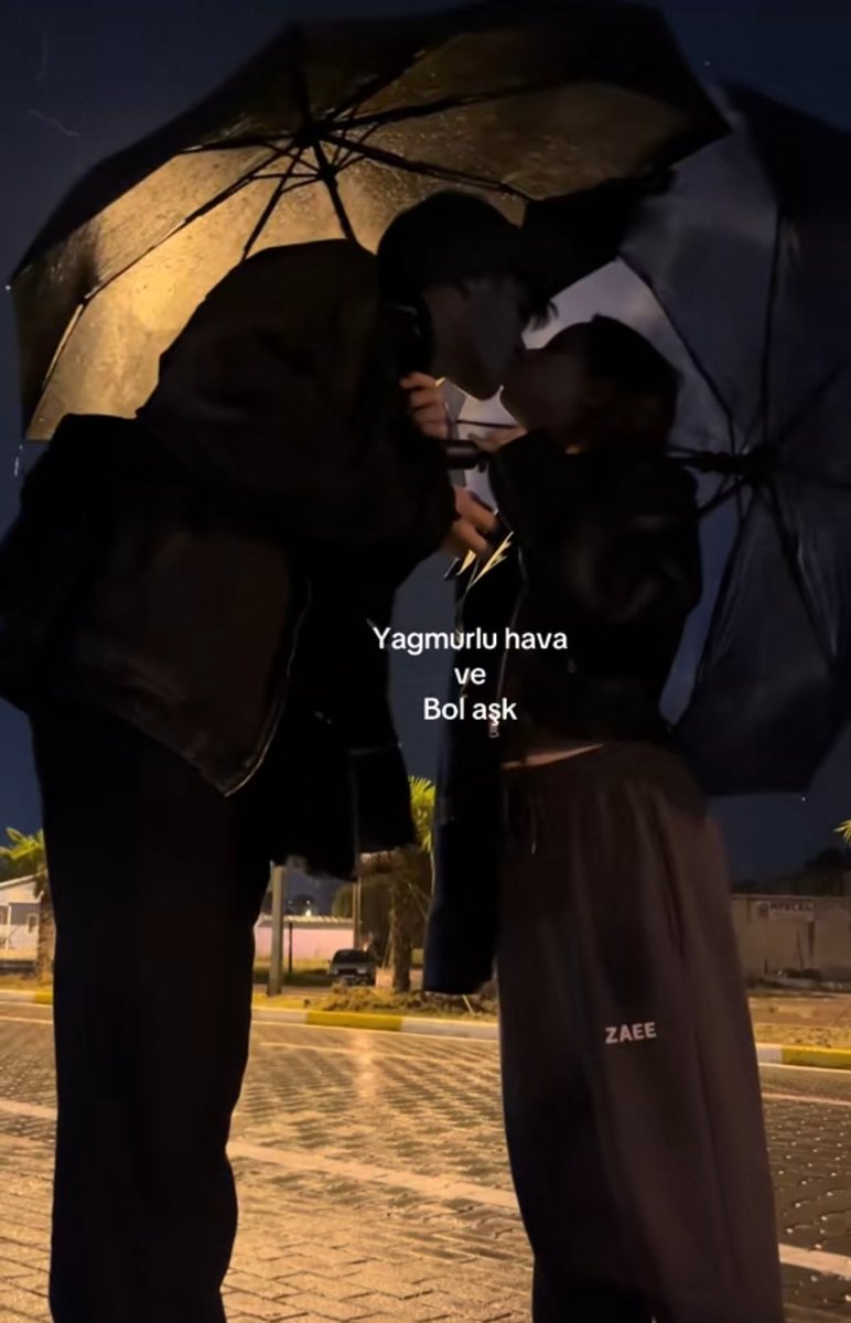 sinem (@kimbusnem) on Twitter photo 