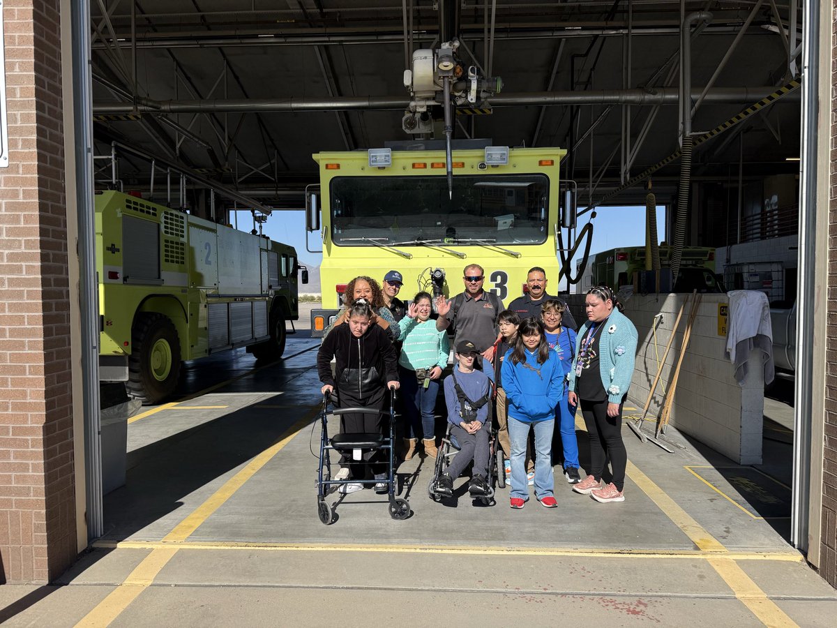 CoachBeaven's tweet photo. @EDAztecs_HS #TheEmpire #ALLin Today FLS students learned about fire safety in the airport and how Fire Fighters do 24 hour shifts to keep people safe on airplanes. https://t.co/KmMirt8IVl