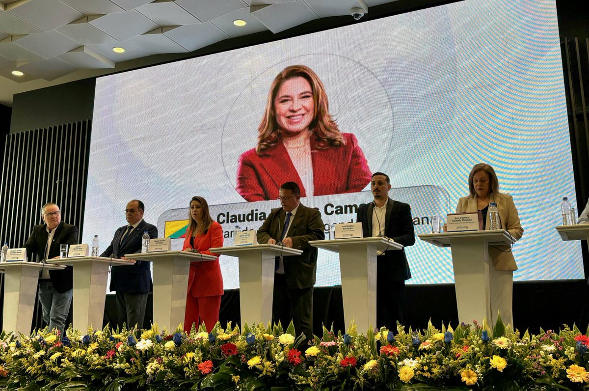 💬 Hoy estuvimos en el segundo debate presidencial, organizado por JUPEMA.

Ante las ausencias reiteradas de Laura Fernández, lanzamos un contador que registra cada debate y foro al que decide no asistir. 

La democracia se construye dialogando, no huyendo.

 ¿Cuál es el miedo?