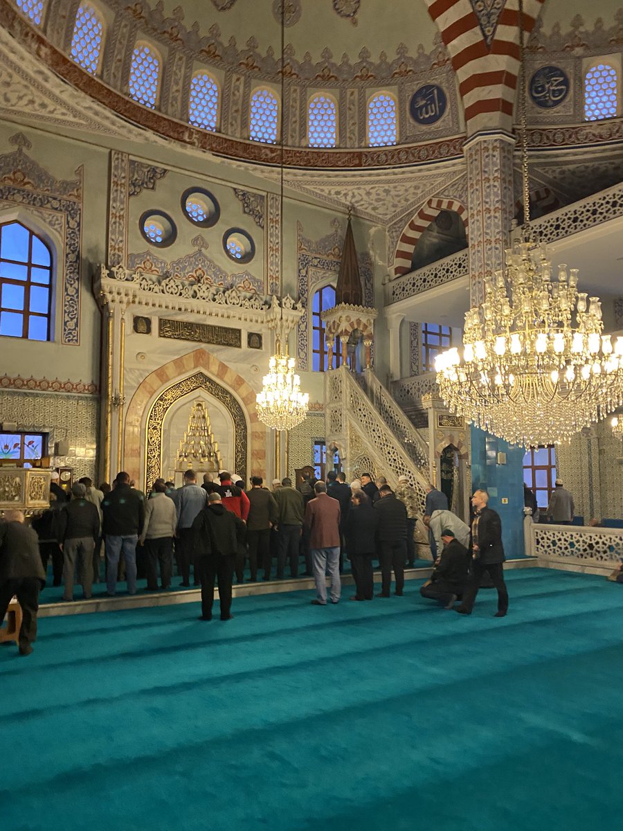 İbadetin gizli olanı makbüldür