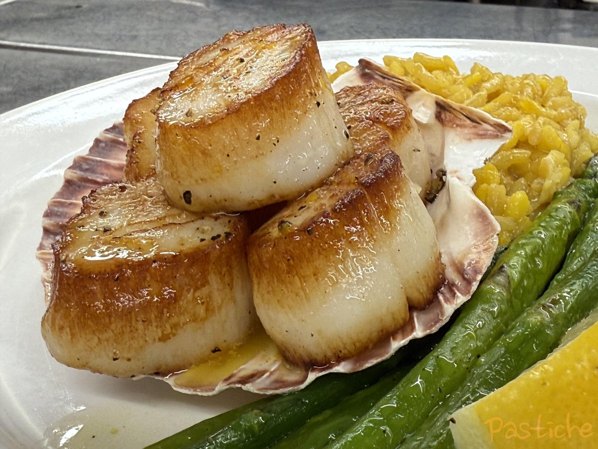 What's good tonight? How about some scallops, whitefish, or a nice steak? Thick pork chops, duck breast, and all your other favorites, too! Angela's got some terrific desserts and Happy Hour starts at 5:00! (414) 354-1995 or rfr.bz/ta1fcf6