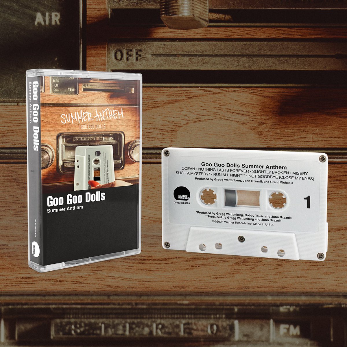 googoodolls's tweet image. Our Summer Anthem EP is also available on cassette !!! Pre-order yours now at: googoodolls.lnk.to/SummerAnthem