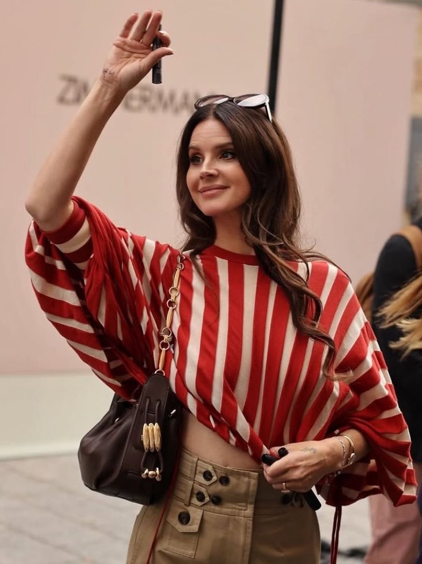 lana archives tweet media