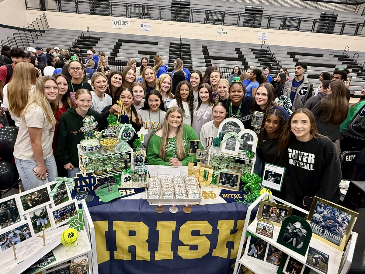 Signing Day ☘️☘️ Got to celebrate <a href="/FMontgomery2026/">Finley Montgomery</a> this morning!
Congrats Fin!! Well deserved!!
<a href="/dentonisd/">Denton ISD</a> 
<a href="/NDsoftball/">Notre Dame Softball</a> 
#Team21