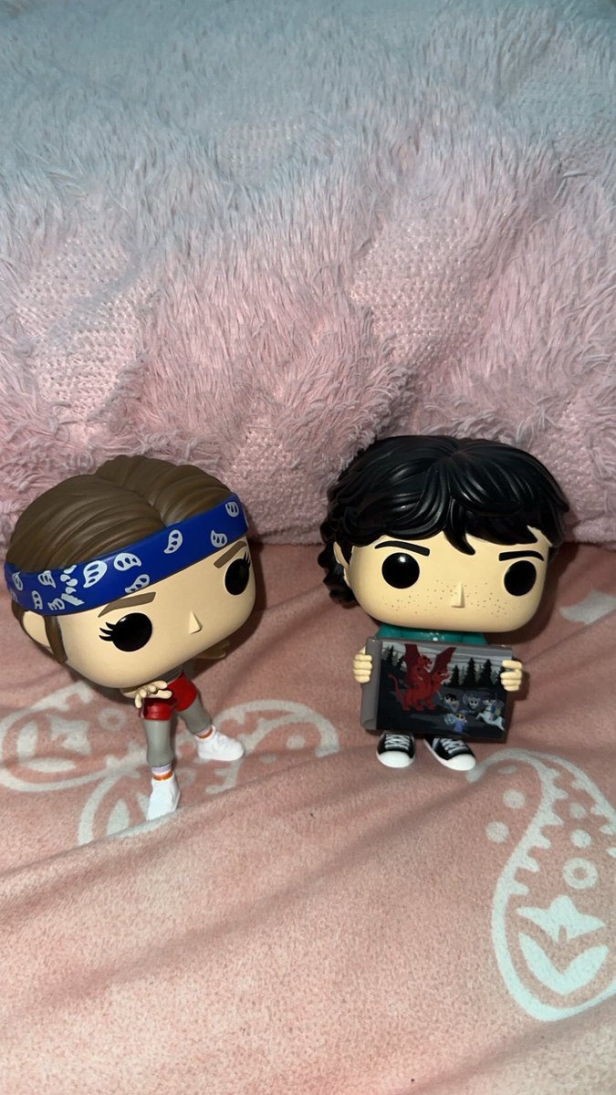 shlll28's tweet image. she asked him what painting #cooked