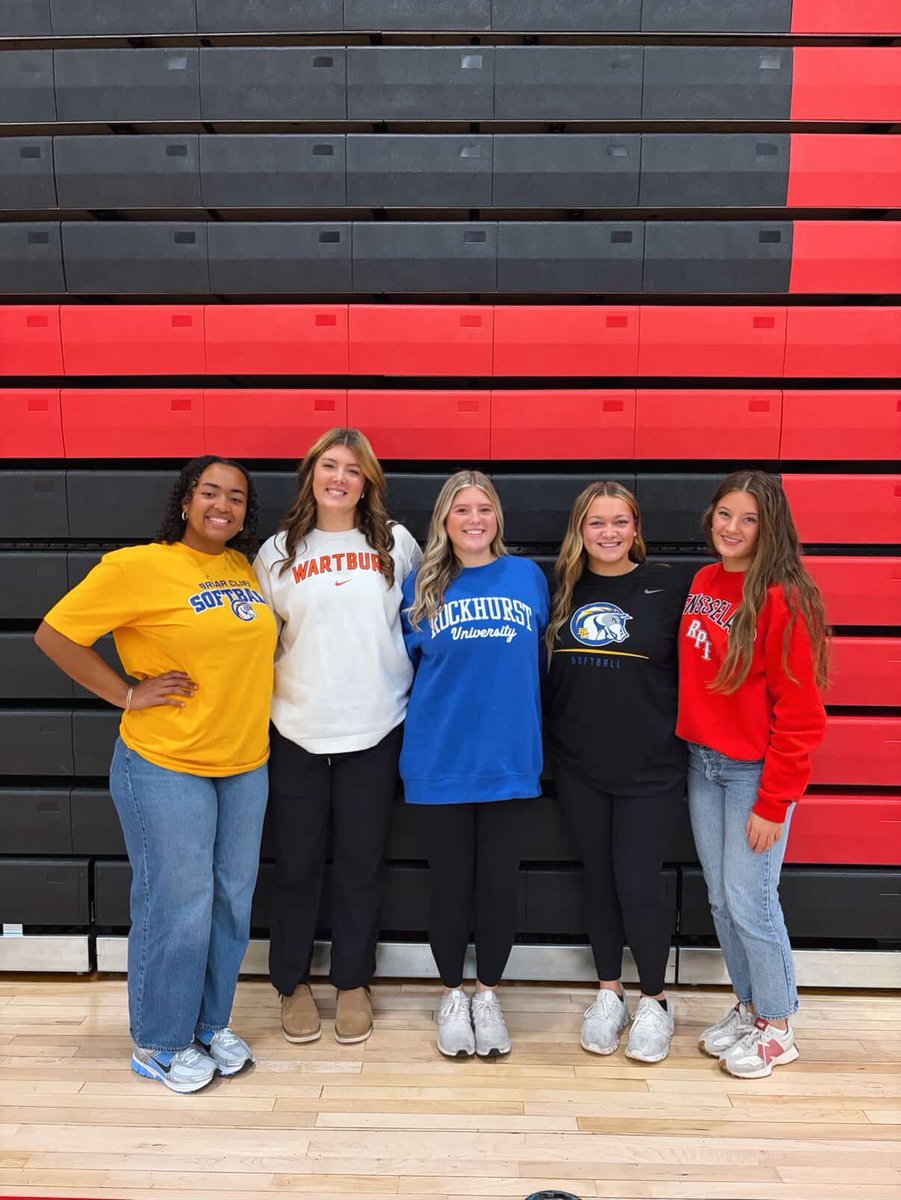 Manuela Kate tweet media