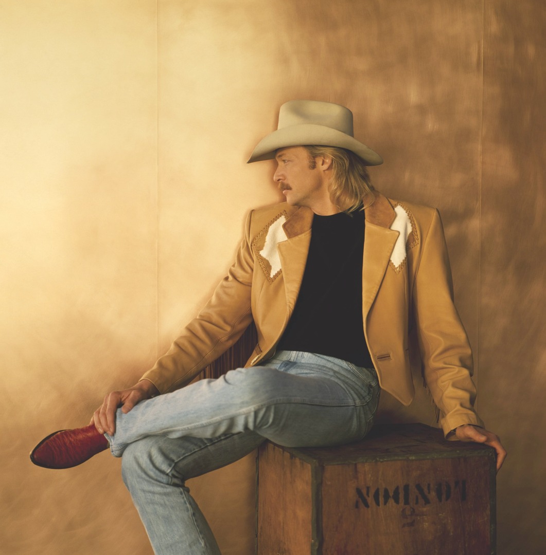 OfficialJackson's tweet image. "So don't rock the jukebox,
Play me a country song..." 🎶 #DontRockTheJukebox