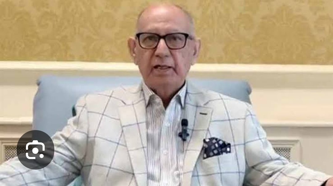 ArifRetd's tweet image. میاں محمد بخش رح صاحب نے فرمایا تھا 
دشمن مرے تے خوشی نہ کریئے سجناں وی مرے جانا۔
لہذا میں صدیقی صاحب کی موت پر خوشی نہیں منا رھا بس اتنا ھے کہ لوگوں کو یاد کروا رھا ہوں کہ ساری زندگی جھوٹ ، منافقت اور قلم فروشی کر کے کیا حاصل ہوا۔ قلم فروشی کے عوض جو مال ملا وہ تو ادھر ہی رہ…