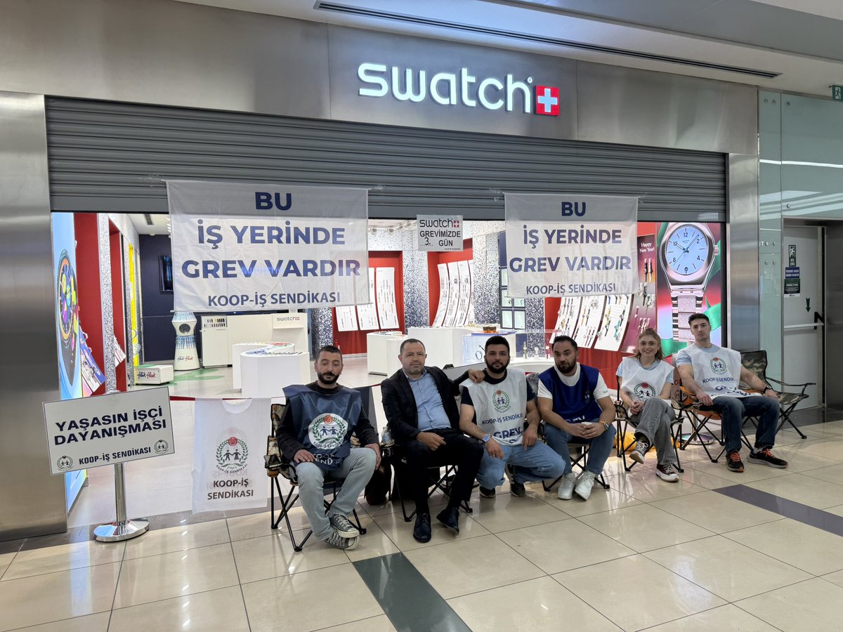Ofis ve mağaza çalışanı birdir, hakkı da birdir!
#SwatchGroupÇalışanlarıGrevde
<a href="/Swatch/">Swatch</a> <a href="/KOOPISSENDIKASI/">Koop-İş Sendikası</a> <a href="/uniglobalunion/">UNI Global Union</a> <a href="/swatchturkiye/">Swatch Türkiye</a>