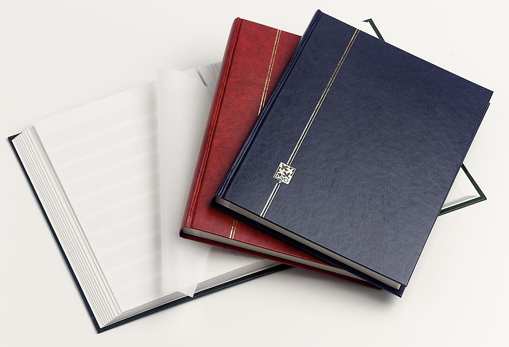 #davostockbooks in A4-size are made from an exceptional quality cardboard and available in red and blue cover. The #stockbooks in the large format are equipped with double protective interleaves for optimal protection of your stamps! bit.ly/3PHgugY #insteekboeken