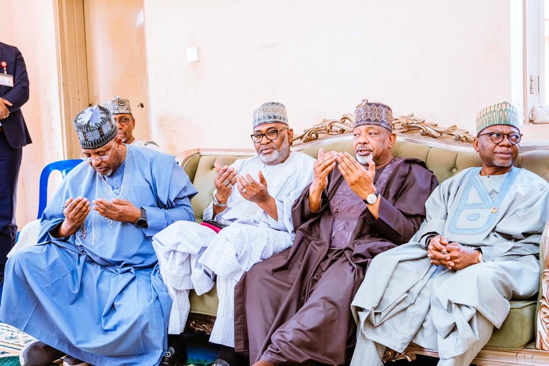 officialSKSM's tweet photo. The Vice President, Senator @KashimSM, on Wednesday, led the Federal Government’s delegation on a condolence visit to the Minister of Environment, Mallam @BalarabeAbbas_, at his Zaria family residence in Kaduna State, to commiserate with the Lawal family over the passing of their matriarch, Hajiya Dayyabatu Lawal, at the age of 93.  

Senator @KashimSM, who said the delegation was in the state at the behest of President @officialABAT to extend condolences to the Emir of Zazzau, His Royal Highness, Alhaji Ahmed Nuhu Bamalli, the Minister, and the entire @Zazzau_Emirate, described the passing of Hajiya Dayyabatu as a great loss to the entire nation.  

“We are here at the behest of President @officialABAT to commiserate with the Honourable Minister of Environment, Mallam @BalarabeAbbas_, over the demise of the matriarch of the family, Hajiya Dayyabatu Lawal,” he said.  

“May Allah grant her soul eternal rest and reward her with Aljannatul Firdaus, and give her family, as well as the good people of the Zazzau Emirate and Kaduna State at large, the fortitude to bear the loss.”

“May Allah continue to unite the people of the Zazzau Emirate, and may peace continue to reign in Kaduna State and Nigeria in general,” he stated.
