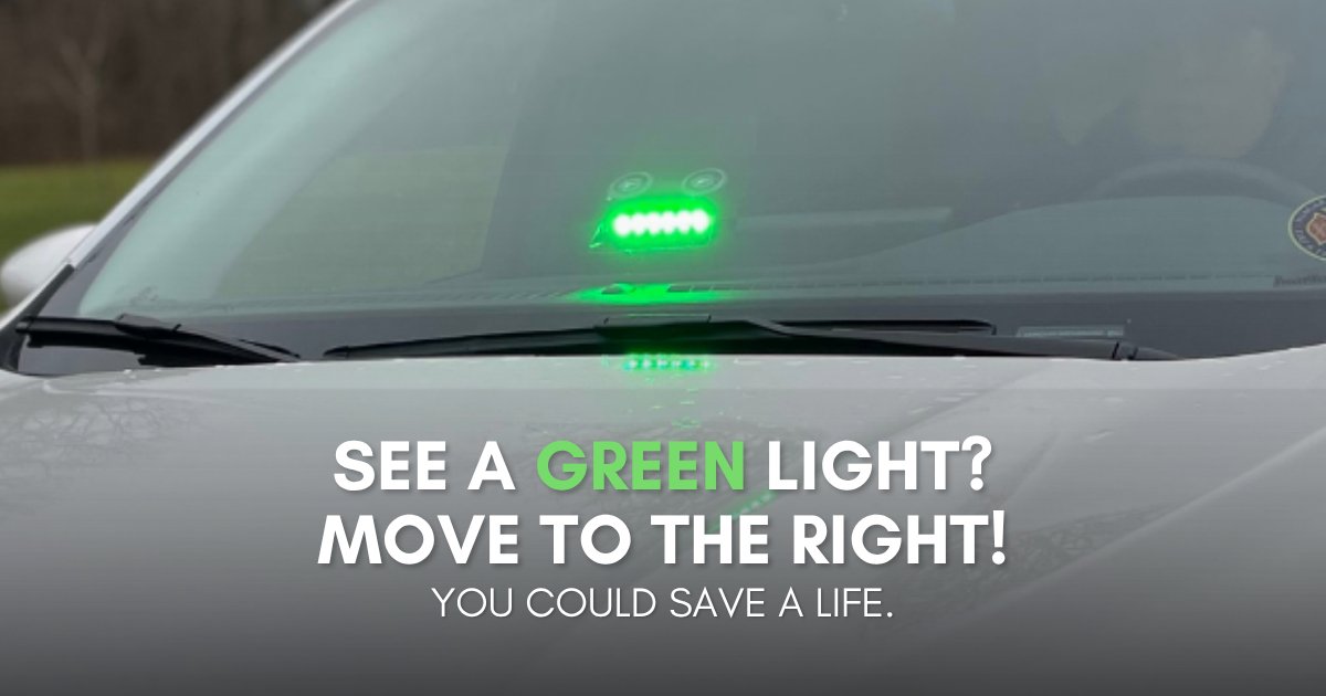 Town_of_NOTL's tweet image. 🟩⁠ See a green light? Move to the right! 🟩🚒

This is a friendly reminder from the @NOTLfiredept to watch out for responding volunteer firefighters using green lights when driving around #NOTL. If you see one, please yield to the right and let them pass.