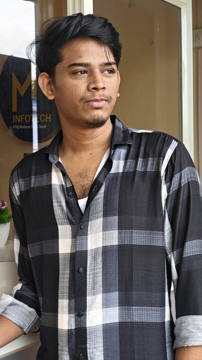 sriakash152's tweet image. ✨ Diwali vibes at the office — lights, laughter, and a little bit of Singari energy 😎💥
Formal fits. Festive hearts. Pure vibe🔥
#diwalivibes #festivemode #reelstrending #diwalicelebration #formaledits #singarivibes #officevibes #celebrationreels #trendalert #ᴛʀᴇɴᴅɪɴɢɴᴏᴡ