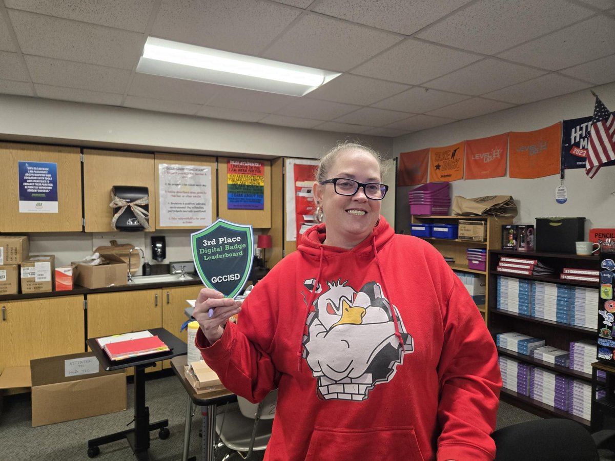 gccisd_edtech's tweet image. Congratulations to our 1st Nine Weeks Leaders in the 3-Year Digital Badge Challenge. It&apos;s a close race with Ms. McEwen (CBJ) and Ms. Reynard (BJS) tied for 3rd. Ms. Nelson (CBJ) is 2nd, and leading with 49 badges is Ms. Augustin (EFJ). Who will lead in the 2nd nine weeks?