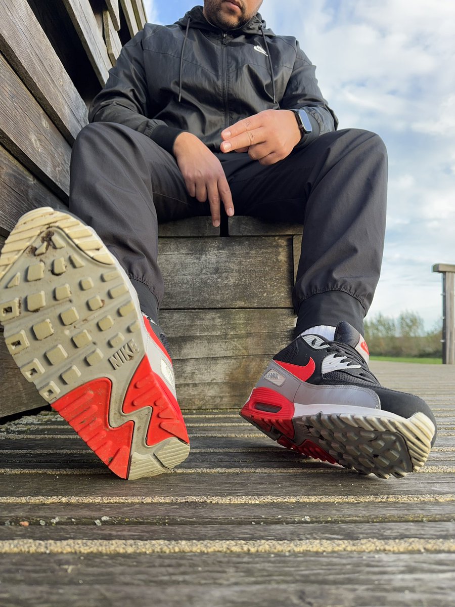 You know what to do! 😏😈🤑

#sportswearfetish #sneakerfetish #gearboy #fetishcommunity #findom #findomworship