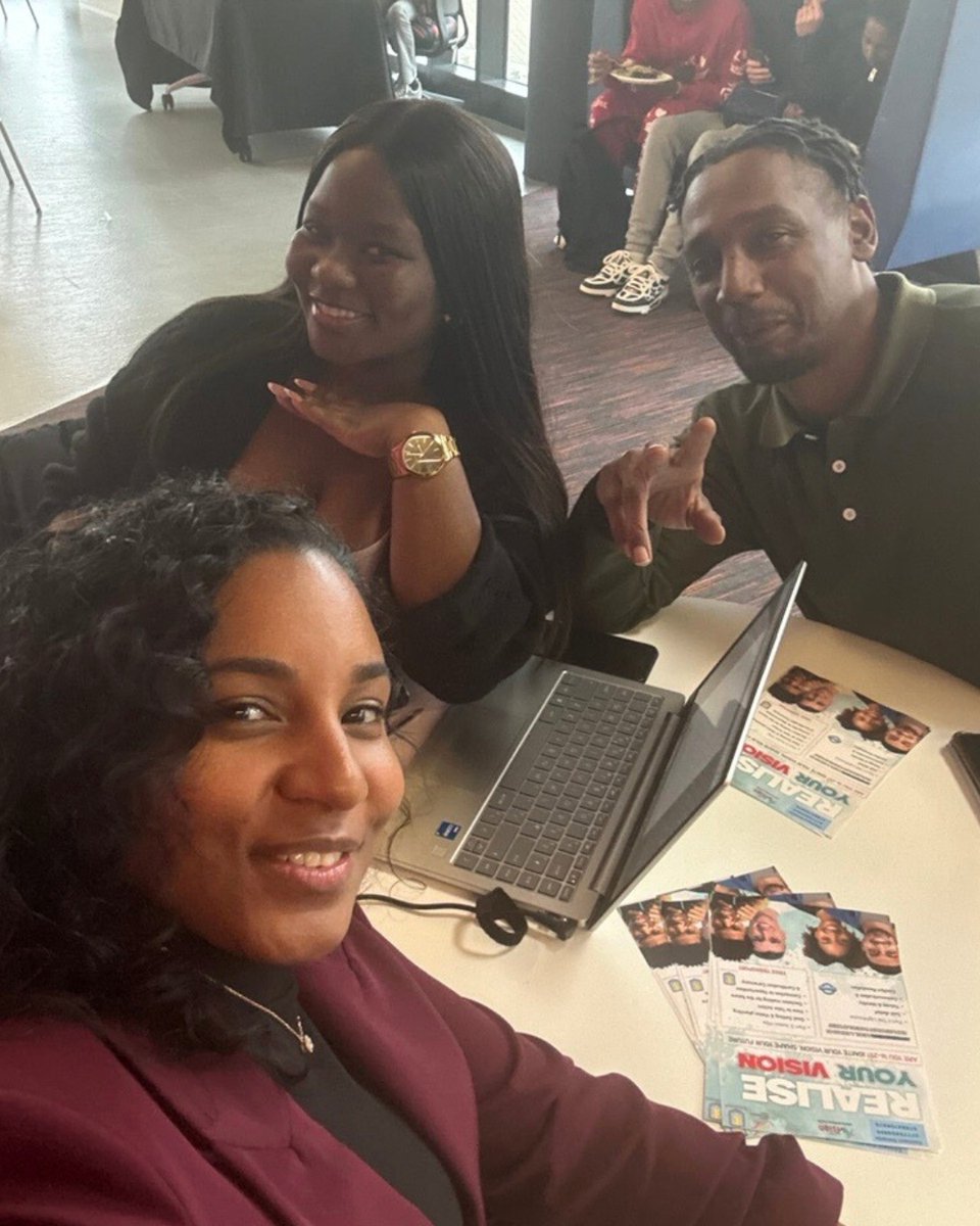 AVisionInspires's tweet photo. Are you 16–25 and ready to build confidence, resilience &amp; leadership skills that create real change? 🙌🏽

We’ve partnered with The Lighthouse to launch our Realise Your Vision Leadership Programme 🎉empowering young people in Lozells &amp; Newtown to lead brighter futures. 🌟 https://t.co/YaJVkFzQ8G