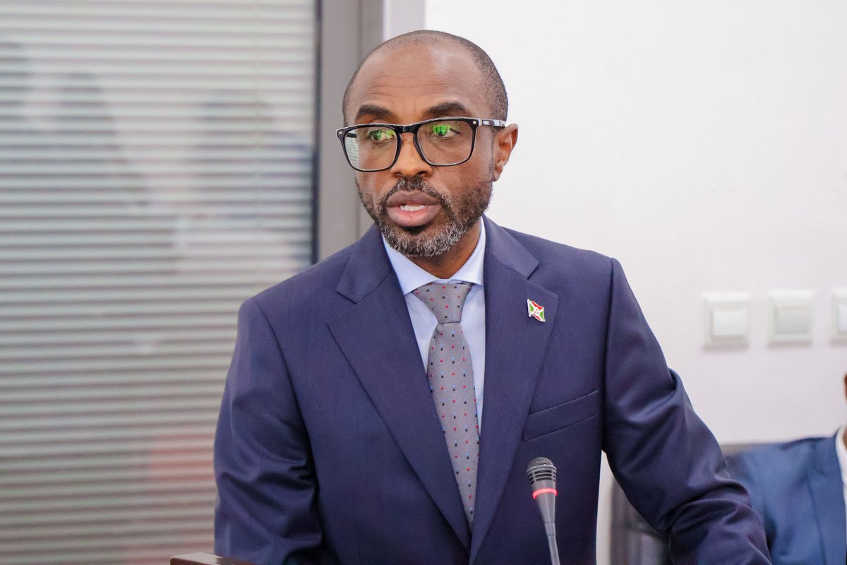BgecoM2945's tweet image. Le ministre des Finances, Dr Alain NDIKUMANA, souligne que cette évaluation est cruciale pour bâtir un système financier burundais plus sûr, plus transparent et conforme aux exigences mondiales.
#TransparenceFinancière #Burundi