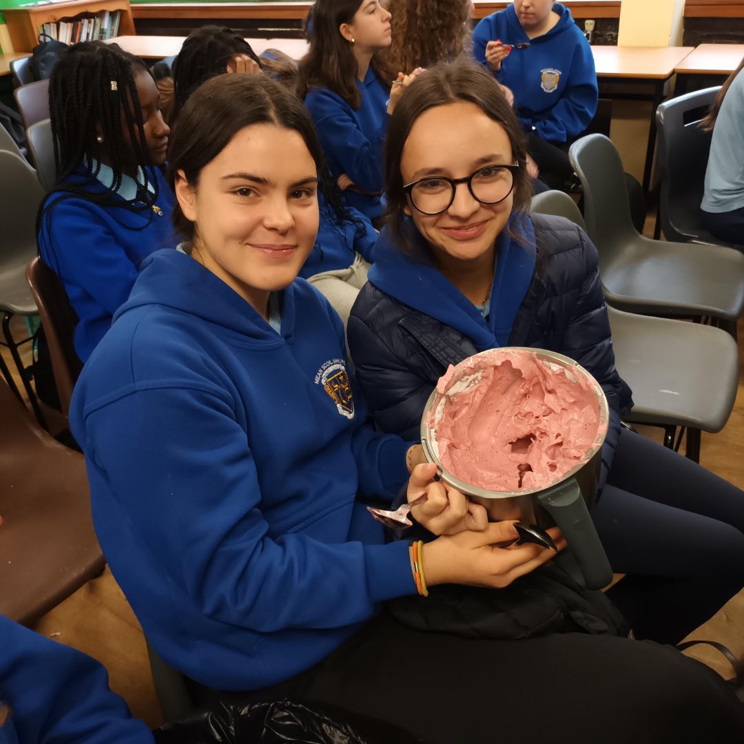 MeanscoilMhuire's tweet image. A big “Thank You” to all who supported us in our quest to obtain the Thermomix for the Home Economics Department, especially all who came to the Thermomix demonstration in Athena Gallery and Café, and to Anna for hosting us. 👏

#HomeEconomics #FoodEducation @UKThermomix