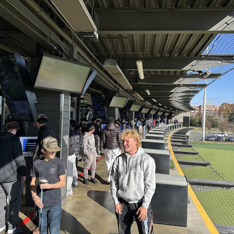 CCPSCCHS's tweet image. Today, Mrs. Tanner&apos;s Sports Marketing classes took a trip to TopGolf. While it was a fun outing for the students, they also learned about sales and how different developers, such as Fortnite and Angry Birds, partner with TopGolf to create a new experience. #BetterEveryDay #BDP