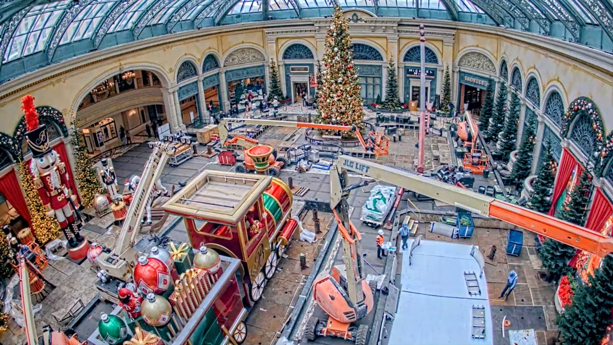 Bellagio is almost ready for Christmas