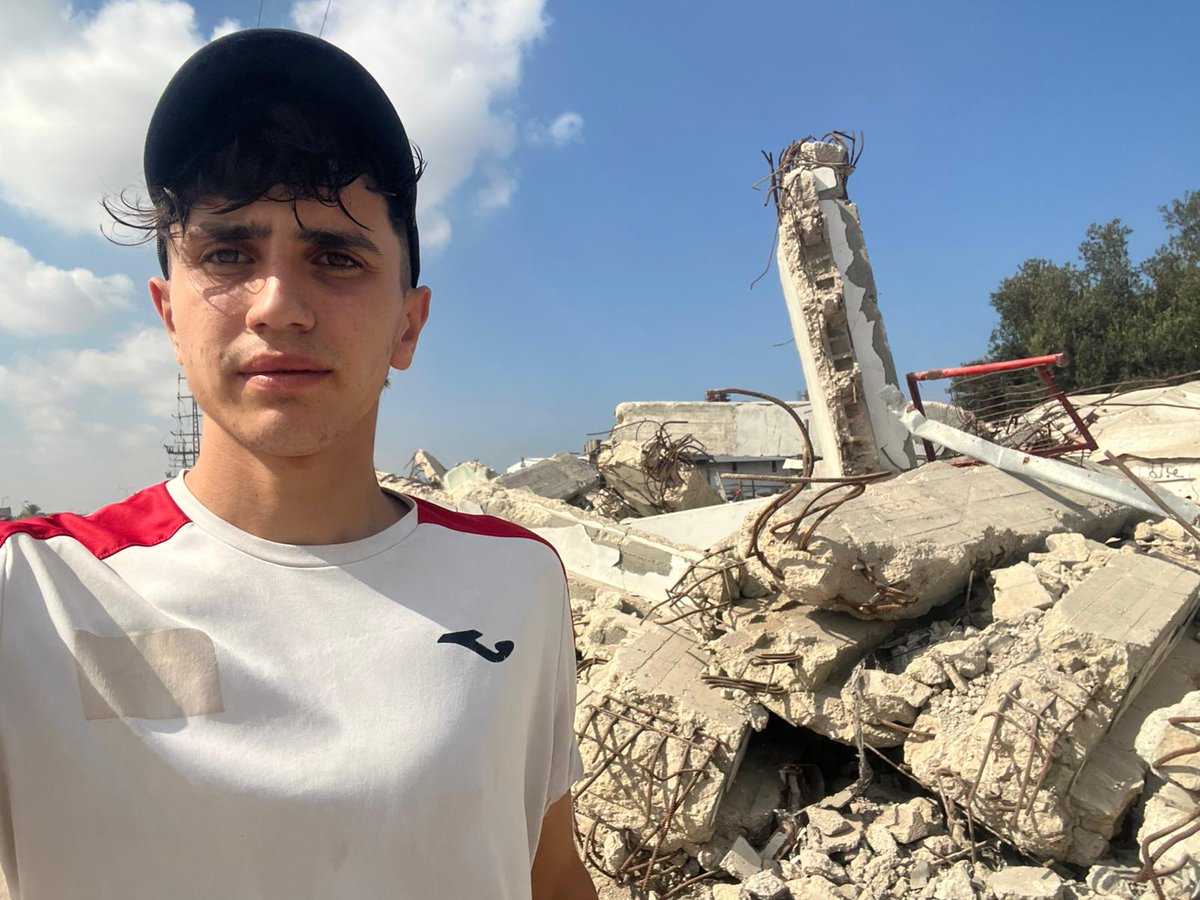 mohamd684083's tweet image. I was a young man who dreamed of sports and education, but the Gaza war destroyed everything. My city was destroyed, and my future was lost. Today, I&apos;m trying to rebuild my life, and this bond is our only hope for me and my family. 🙏gofund.me/763c33f8